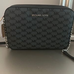 Micheal Kors black crossbody bag